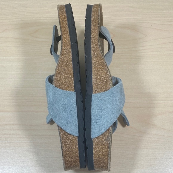 Birkenstock Gizeh Light Gray Suede Women's Thong Sandals - Picture 6 of 9